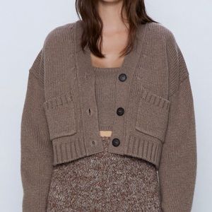 Never Worn Cropped Knit Cardigan Set